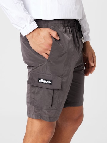ELLESSE - regular Pantalón deportivo 'Chaps' en gris