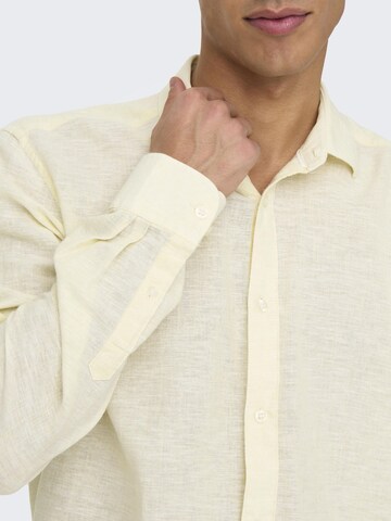 Only & Sons - Ajuste estrecho Camisa 'ONSCaiden' en amarillo