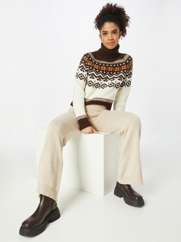 American Eagle Sweater in Brown