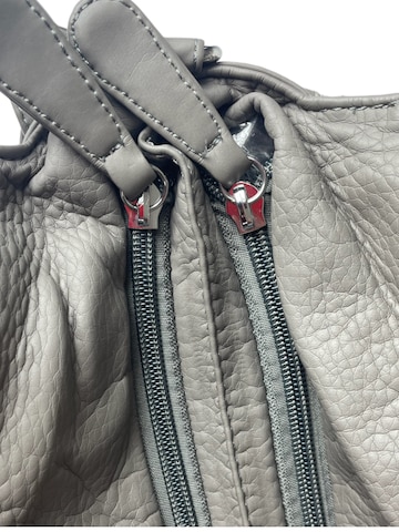 Kumixi Handtasche in Grau
