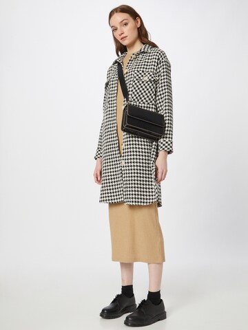 ZABAIONE Between-seasons coat 'Aniana' in Black