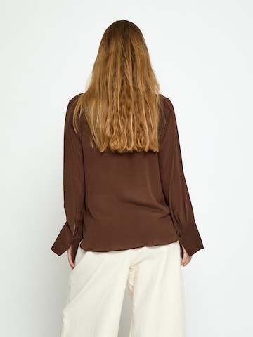 Maglietta 'Caty Silk' di minus in marrone