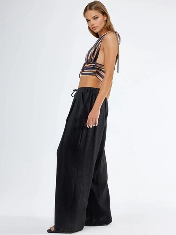 Wide Leg Pantalon à pince Busem en noir