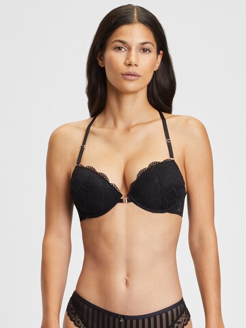 LASCANA Push-up Bra in Black: front