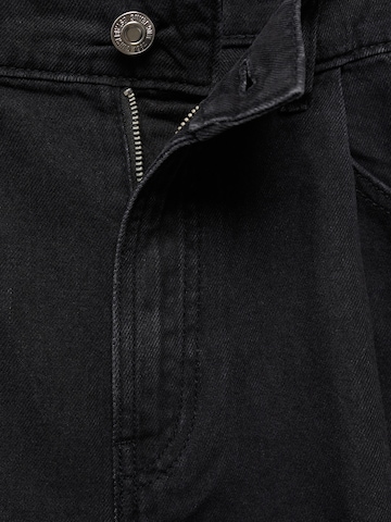 MANGO Regular Pressveckade jeans 'MARINA' i svart