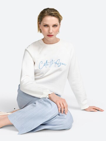 Rich & Royal - Sudadera en blanco