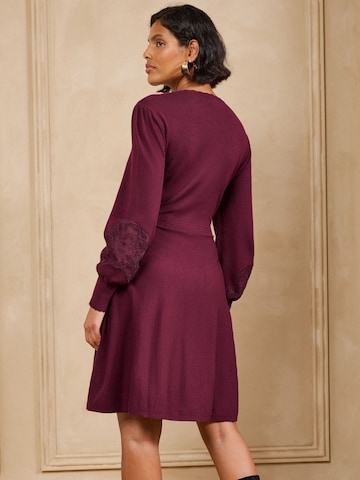 Robes en maille love & roses en rouge
