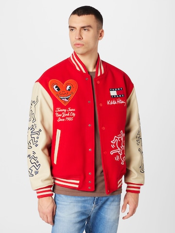 Tommy Jeans Between-Season Jacket in Red: front