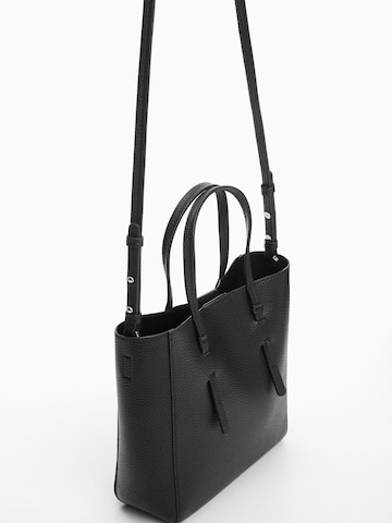 MANGO Ročna torbica 'PEONIA' | črna barva