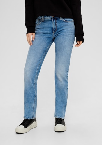 QS Slimfit Jeans i blå: forside