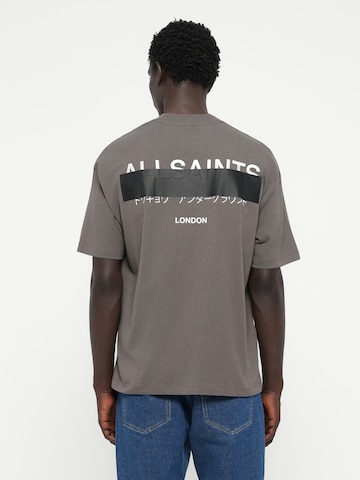 AllSaints T-shirt 'REDACT' i grå: framsida