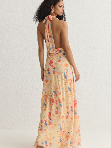 TrendyolVečernja haljina - roza boja