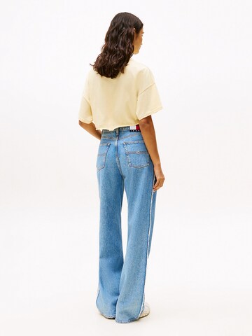 T-shirt Tommy Jeans en jaune