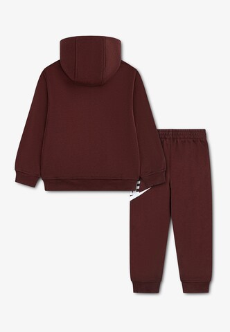 Nike Sportswear Костюм для бега 'CLUB FLEECE' в Коричневый