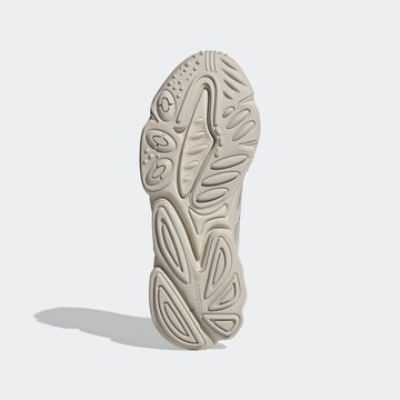 Baskets basses 'Ozweego' ADIDAS ORIGINALS en beige