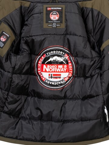 Geo Norway Winterparka in Grün