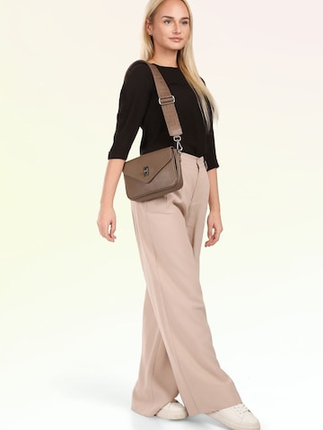 Toscanto Crossbody Bag in Beige