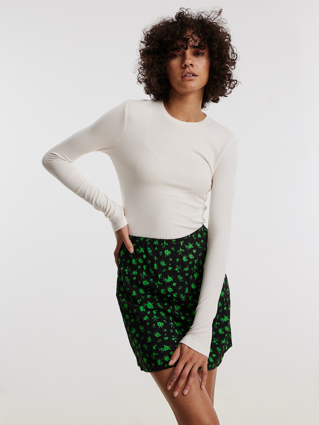 EDITED Produits T-shirt 'Inoa' beige