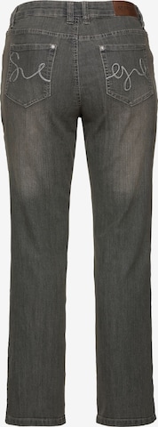 SHEEGO Bootcut Jeans in Grau