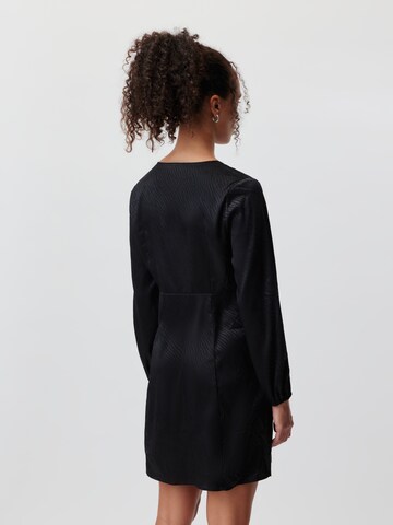 Robe 'Louna' LeGer by Lena Gercke en noir