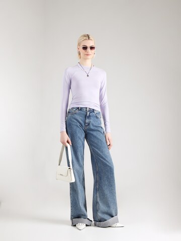 T-shirt 'Elma' WEEKDAY en violet