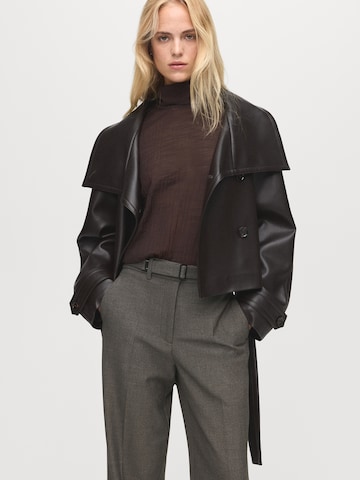 MANGO Loosefit Kalhoty s puky 'Carlota' – hnědá