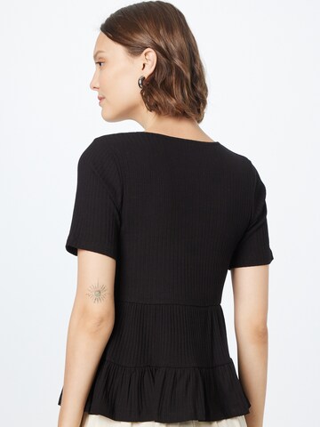 Tricou 'Ines' de la ABOUT YOU pe negru