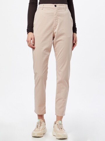 Regular Pantalon chino 'News Edit' HOPE en rose : devant