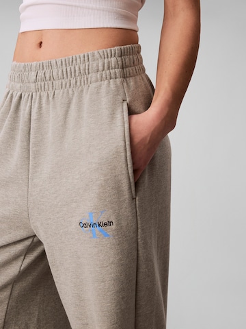 Calvin Klein Wide Leg Hose in Grau