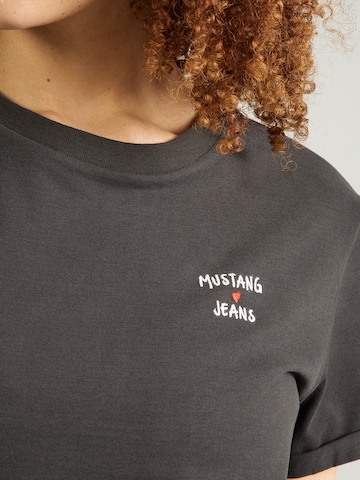 MUSTANG Paita 'Monroe' värissä musta