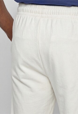 Regular Pantalon Sergio Tacchini en blanc