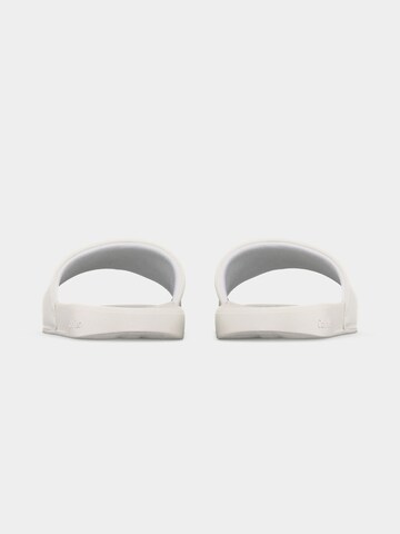 Calvin Klein Pantoletter 'ESSENTIAL' i hvid