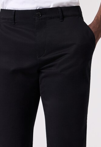 ROY ROBSON Slim fit Chino trousers in Black