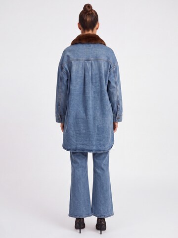 APART Blouse in Blue
