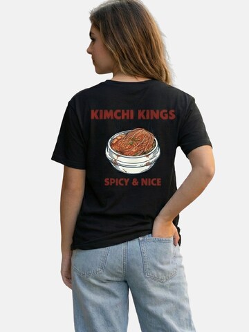 RoamLikeSummer Shirt 'Kimchi Kings' in Black