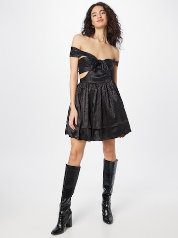 Robe de cocktail 'Marylin' AMY LYNN en noir : devant