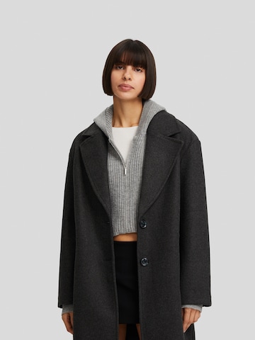 Cappotto di mezza stagione di Bershka in grigio