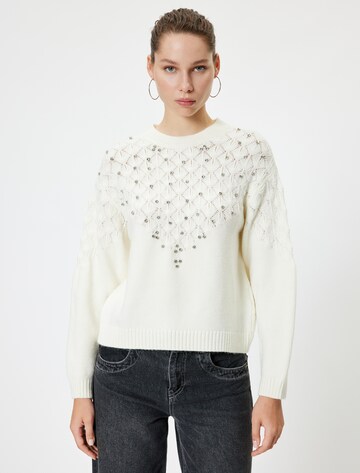 Koton Sweater in White: front