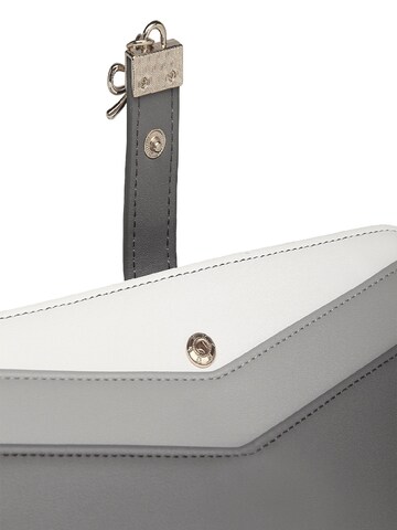 Miss Lulu Wallet in Grey