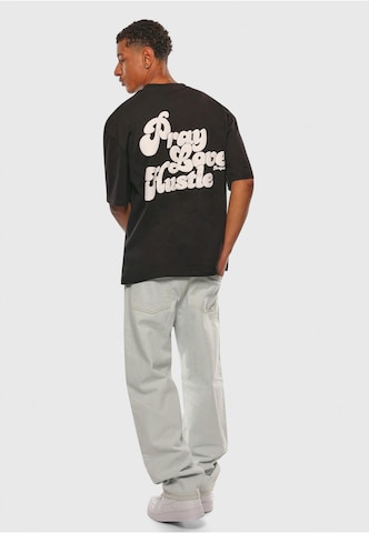 Tricou de la Dropsize pe negru