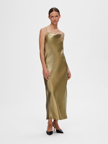 SELECTED FEMME Dress in Gold: front