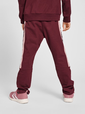 Hummel Regular Workout Pants in Red