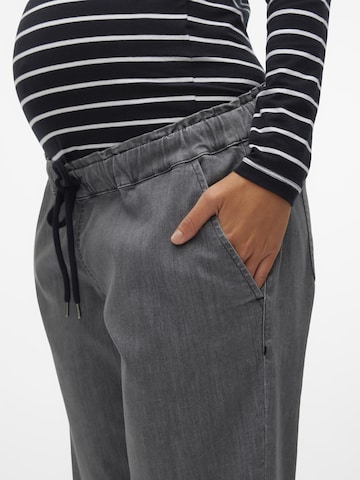 MAMALICIOUS Regular Jeans in Grijs