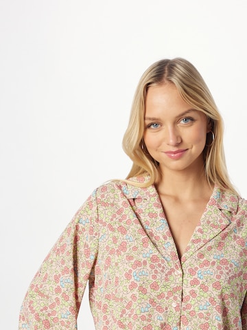 Monki Blouse in Pink