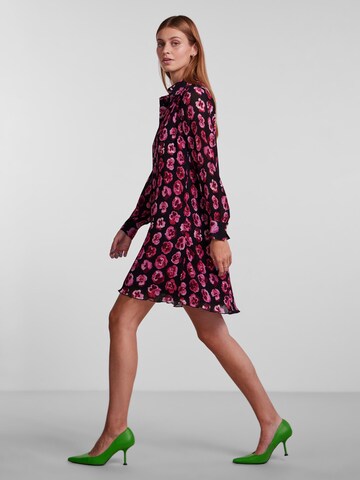 YAS Kleid  'MONIKA' in Schwarz