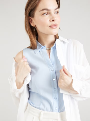 ABOUT YOU Blouse 'Laura ' in Blauw