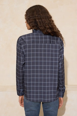 Trendyol - Blusa en azul