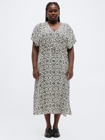 Robe 'VMCMENNY' Vero Moda Curve en beige : devant