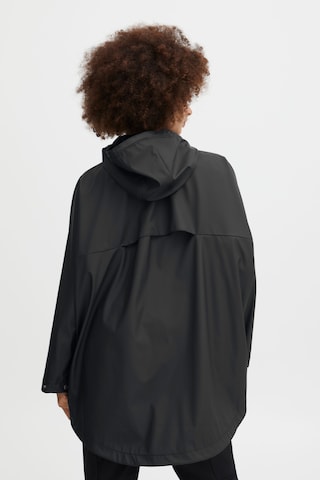 ICHI Poncho 'Tazi' in Schwarz