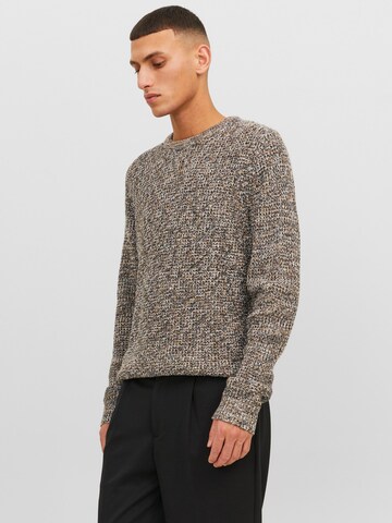 JACK & JONES Pulóver 'William' - barna: elől